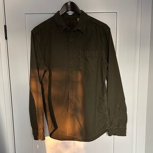 Men’s Levi’s Olive Green Cotton Button-Up Shirt